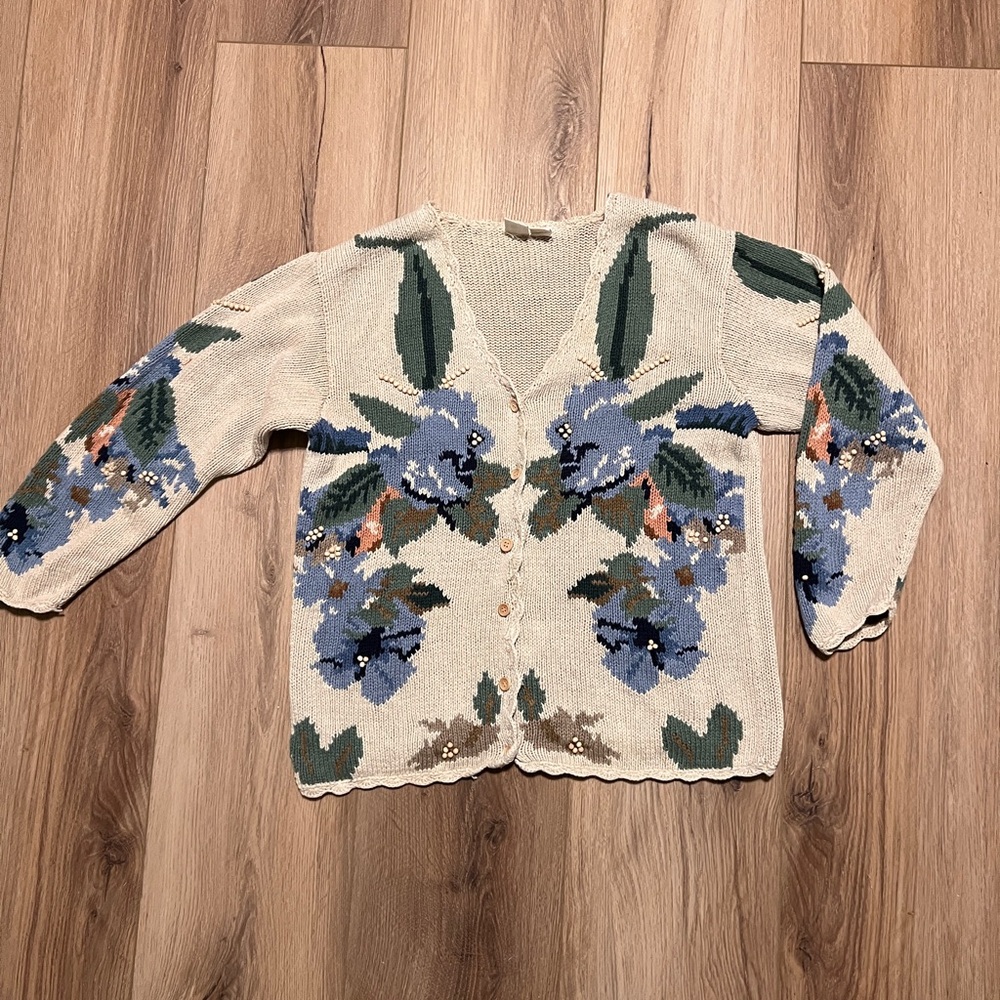 Vintage Cream Sweater Cardigan - Cream and Blue